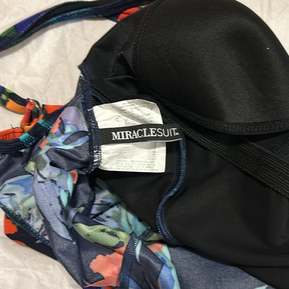 Miraclesuit - Picture 9 of 10